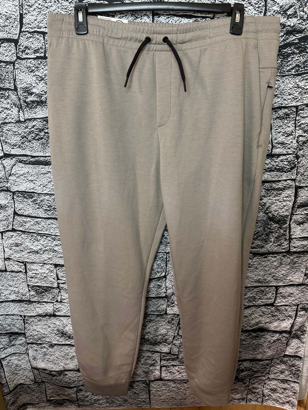 NWT Mens Members Mark Active Joggers - XL